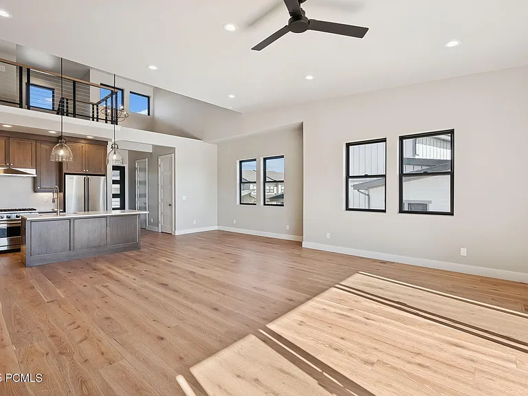 1021 W Vissen Way #67 — Photo 6