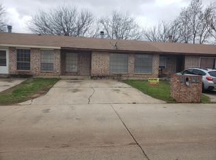 211 Kendra Dr, Midwest City, OK 73110