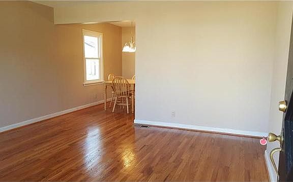 2nd image of 9124 Maureen Ln