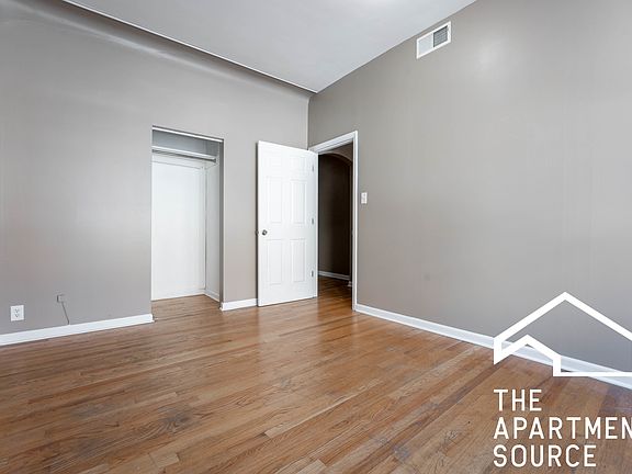 5th image of 905 W Belmont Ave APT 2F