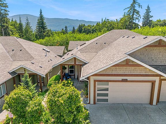 2nd image of 4153 Emerald Woods Pl