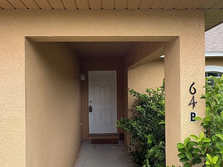 64 Cordona Dr #B — Photo 3