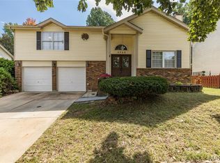 3750 Lemay Woods Dr, Saint Louis, MO 63129