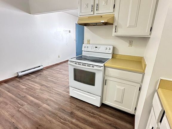 2nd image of 623 Vine St #18553455