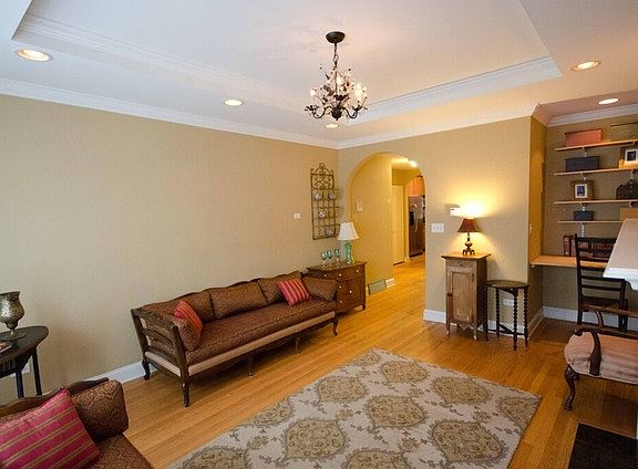 2nd image of 1849 W Lunt Ave #C2