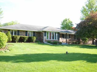 6162 Deepwood Dr, Cherry Valley, IL 61016