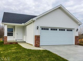 7 Eric Ct, Bloomington, IL 61705