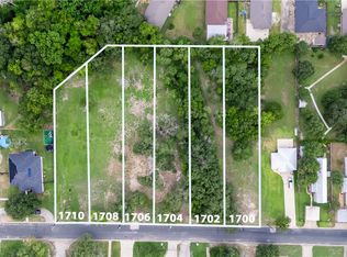 1708 Cottonwood St, Bryan, TX 77803