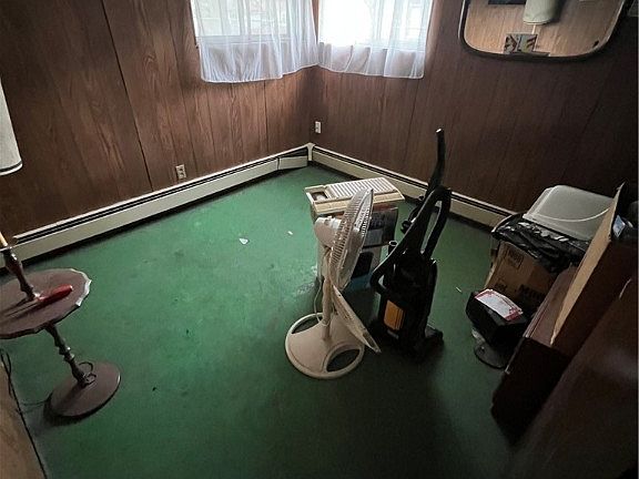 4th image of 2937 Bainbridge Ave