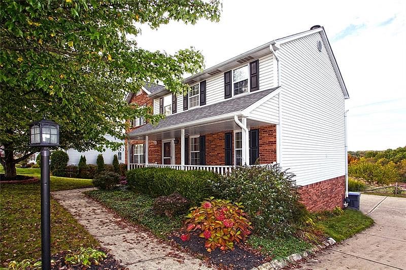 1st image of 116 Bayberry Ln