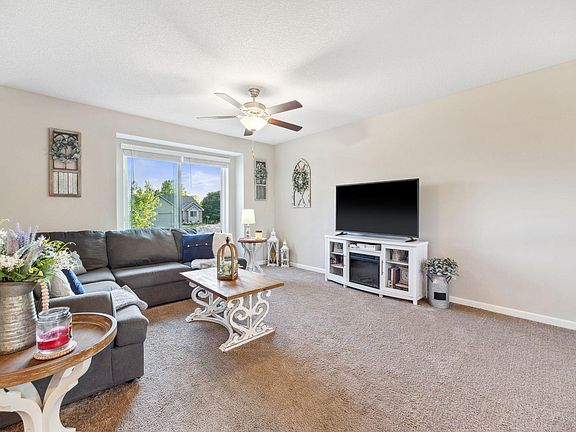 5th image of 1132 Woodland Dr