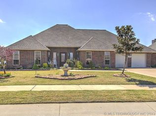 1301 E Canton St, Broken Arrow, OK 74012