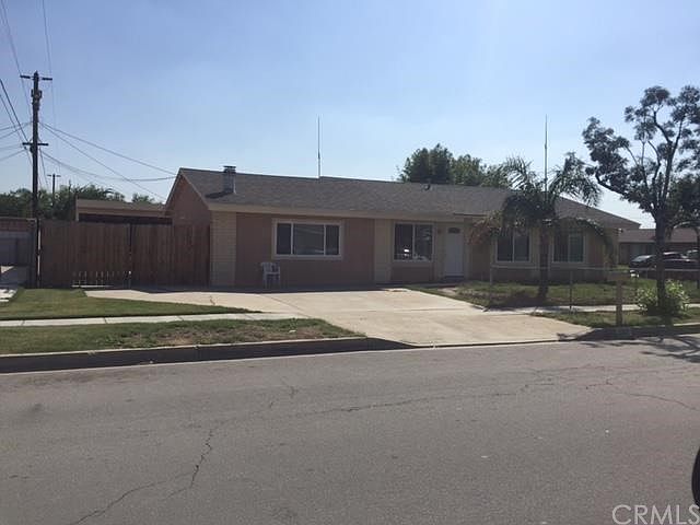 2nd image of 1527 Pinedale Ave