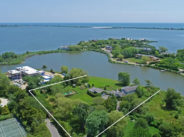 52 Holly Ln, Water Mill, NY 11976