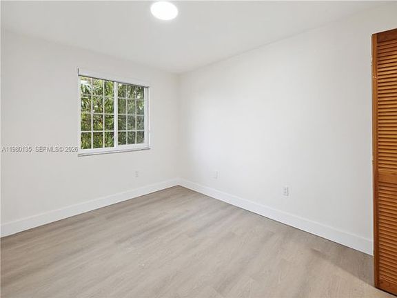 4th image of 15131 SW 58th St