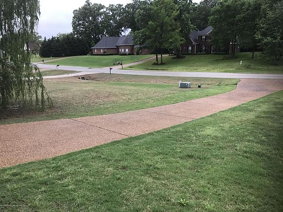 3rd image of 3428 Cypress Lake Dr