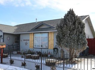 180 Henley Ct, Fallon, NV 89406