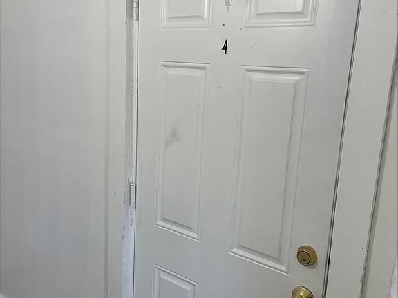 2nd image of 602 W Emma St #4