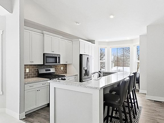 3rd image of 5140 Yellowstone River Dr SW #4