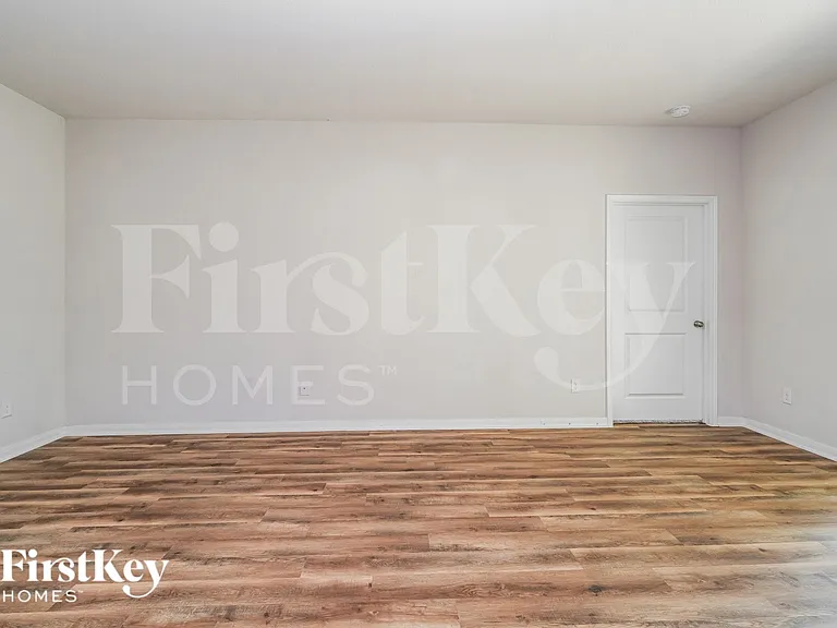 17644 Cedar Crest Dr — Photo 9