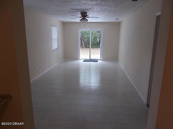 3rd image of 158 S Carpenter Ave