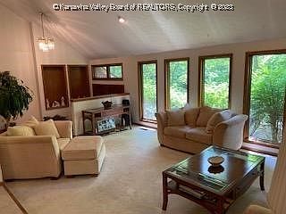 5th image of 104 Woodshire Pl