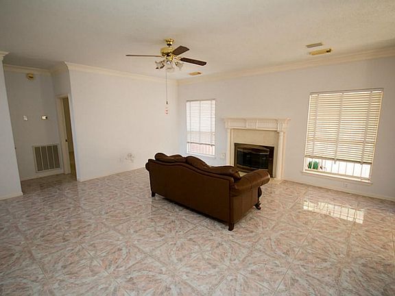 5th image of 14850 Armitage Ln