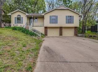1116 SW 24th Street Ct, Blue Springs, MO 64015