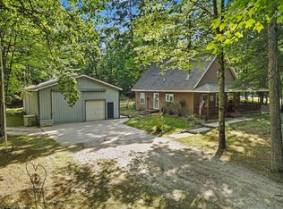8123 S Ferris Ave, Newaygo, MI 49337