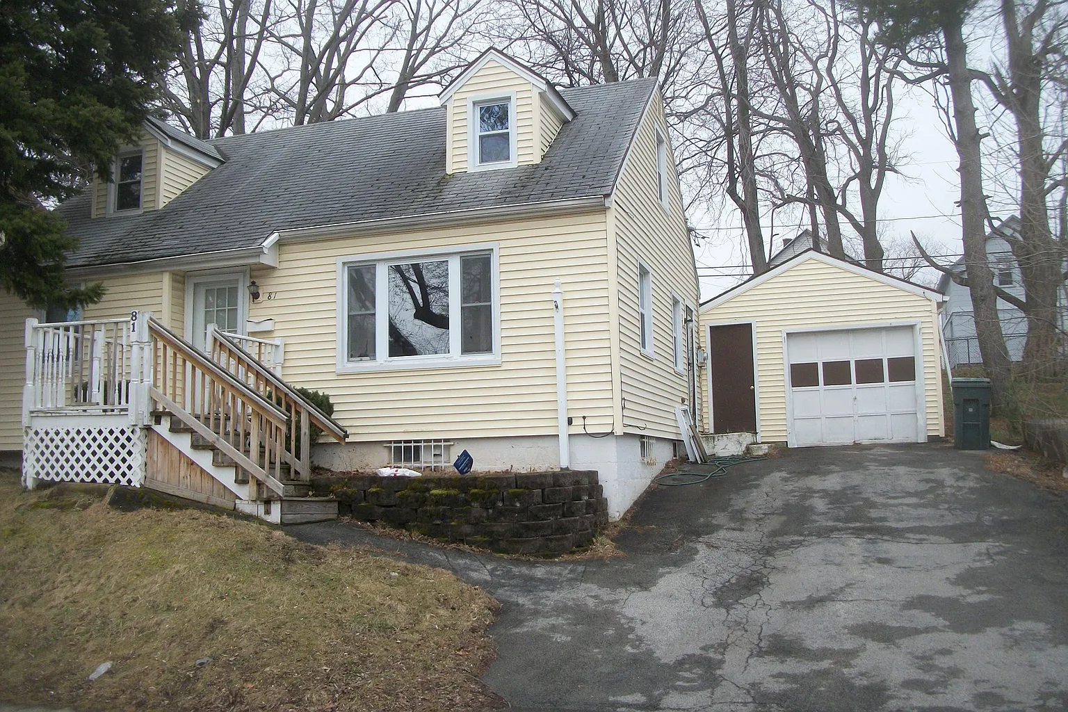 81 Rand St photo 1