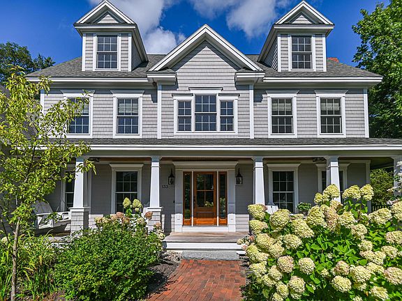 3rd image of 133 Hawthorne Lane