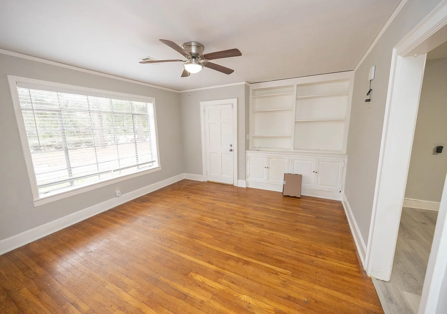 2058 Woodley Rd. — Photo 3