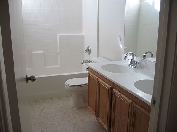2nd bathroom