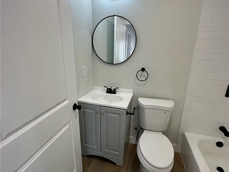 8939 Elizabeth Ave #E — Photo 10