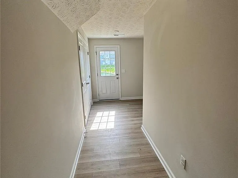 4034 Hemlock Ct — Photo 43
