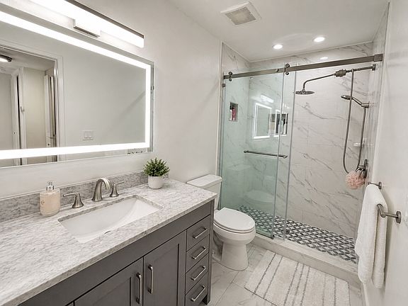 3rd image of 817 W 232nd St Unit G