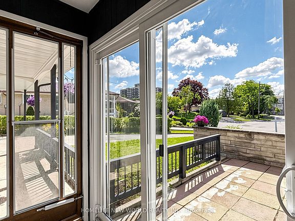 3rd image of 12 Greyfriar Ct