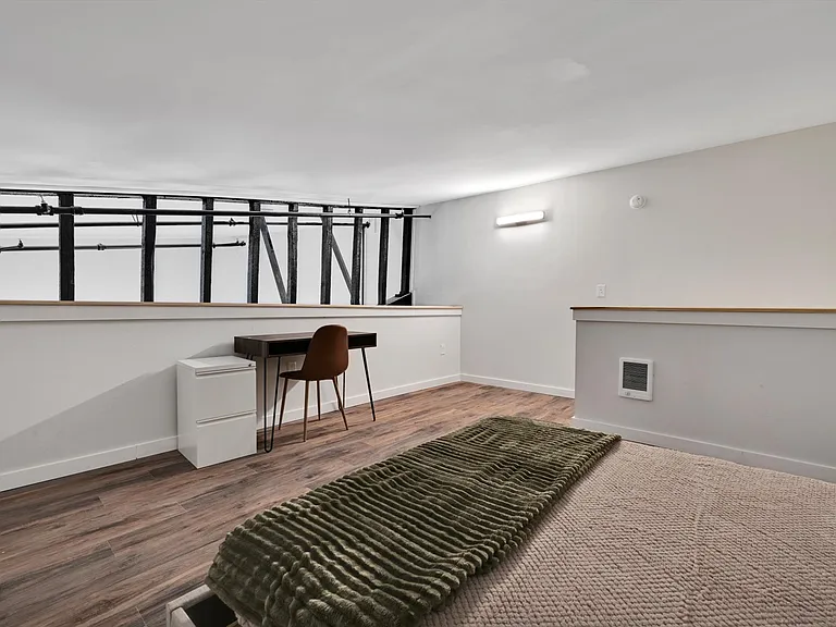 Fleetwood Lofts — Photo 100