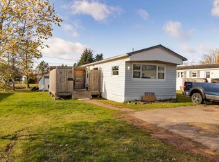 30 Brentwood Est, Amherst, NS B4H4G6