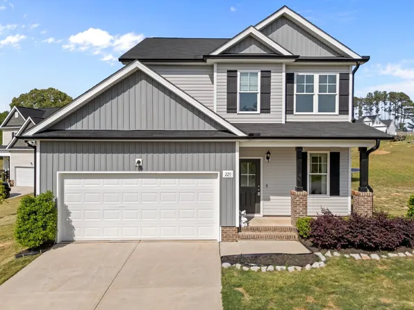 220 Brisbane Dr, Zebulon, NC