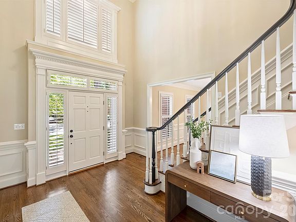 5th image of 4227 Shepherdleas Ln