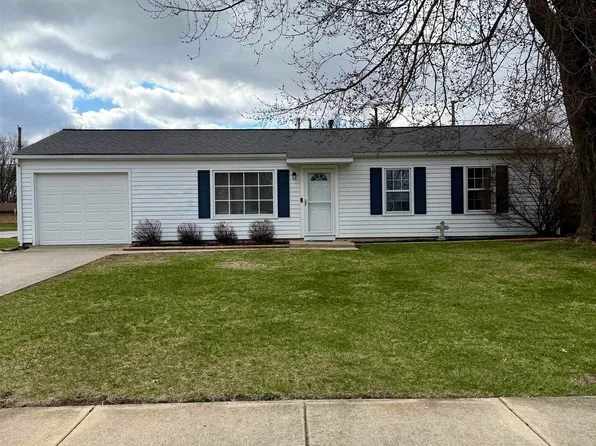 411 Devonshire Dr, Kokomo, IN 46901