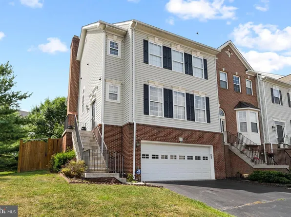 670 McLeary Sq SE, Leesburg, VA 20175