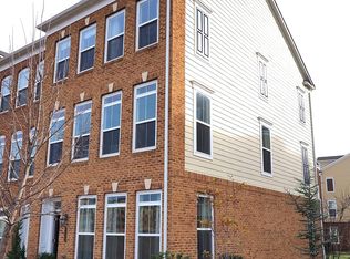 9428 Canonbury Sq, Fairfax, VA 22031
