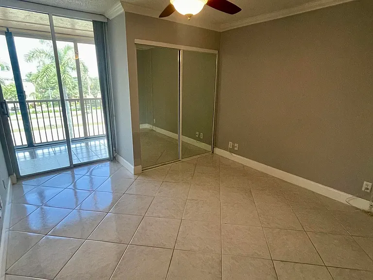 740 S Federal Hwy #410 — Photo 7