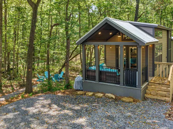 4955 County Road 106, Mentone, AL 35984