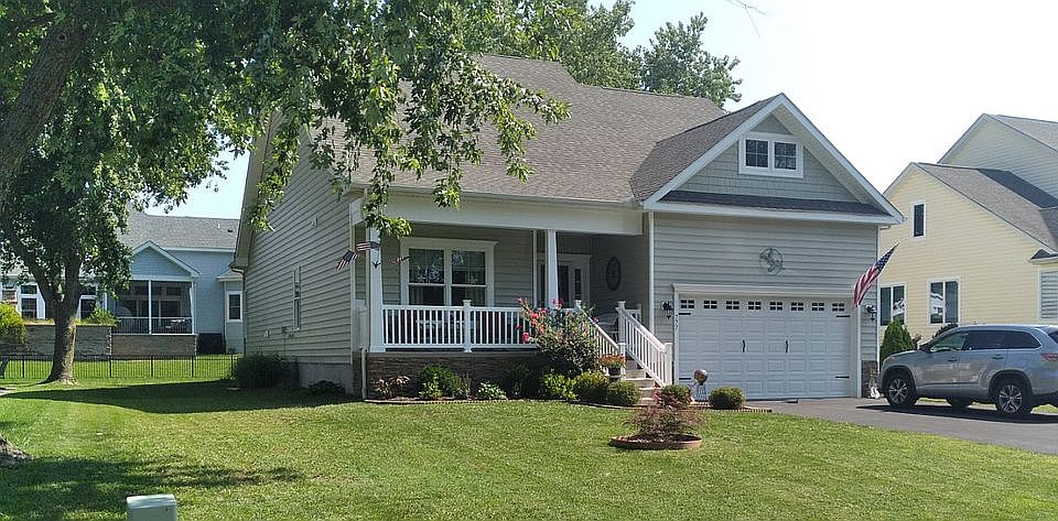 1st image of 777 Hickman Dr