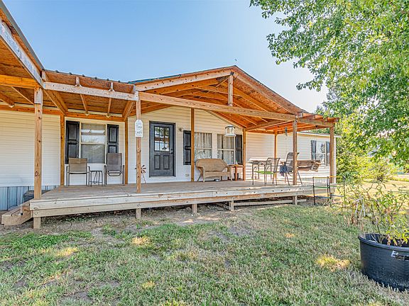 2nd image of 1214 County Road 4752