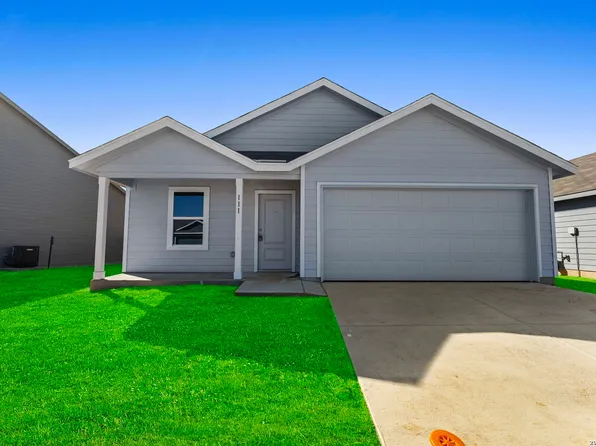 111 Ellendale Place, Fredericksburg, TX 78624