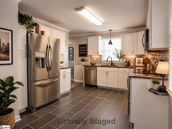 2nd image of 105 Rockmont Rd